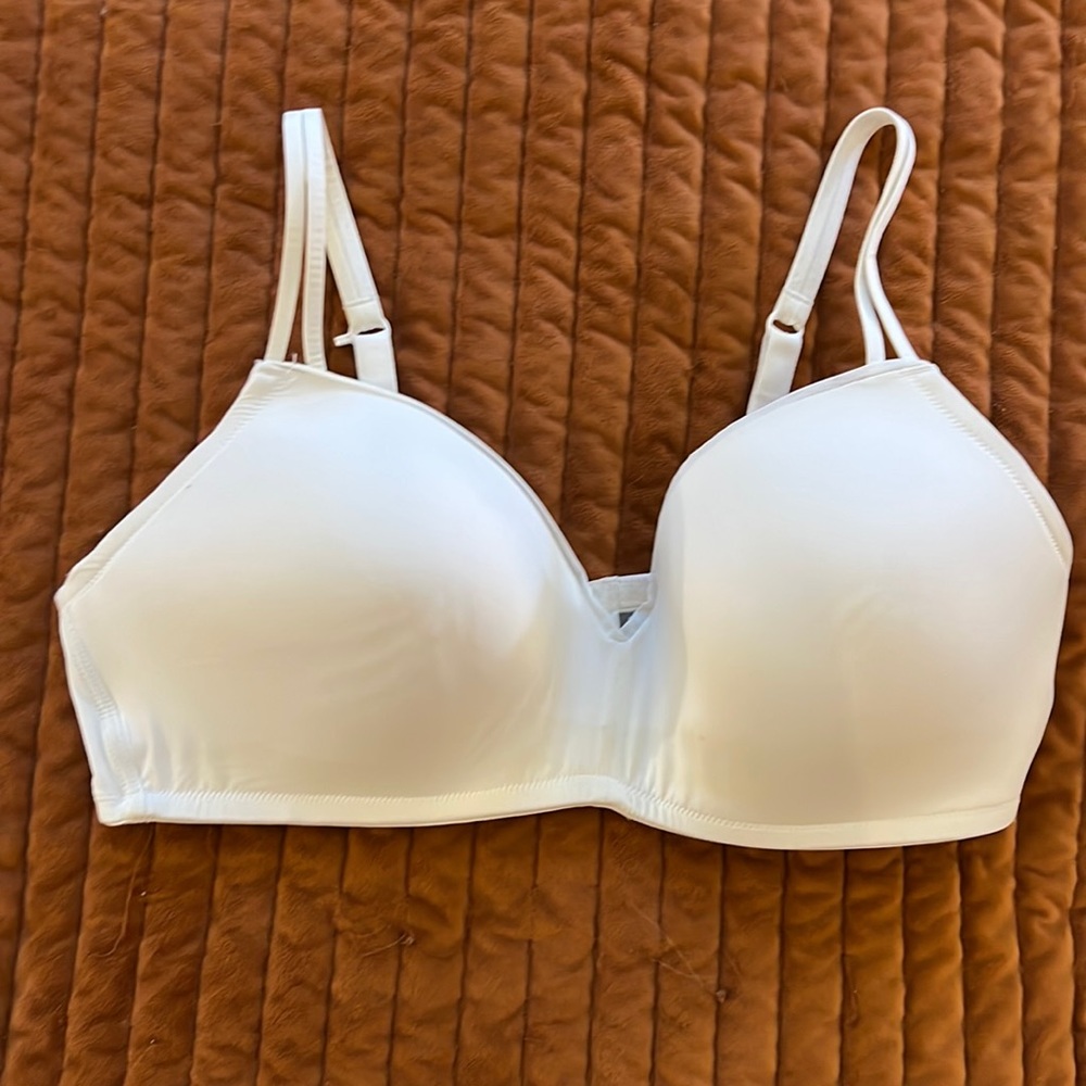 Aerie Real Happy Wireless White Bra 40DD